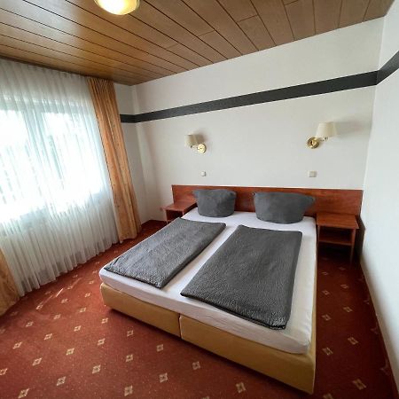 Hotel Restaurant Lenhsen Elmpt Eksteriør bilde