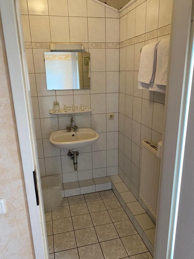 Hotel Restaurant Lenhsen Elmpt Eksteriør bilde