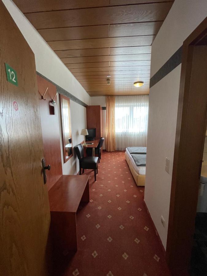 Hotel Restaurant Lenhsen Elmpt Eksteriør bilde